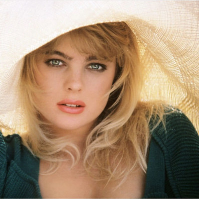 photo 4 in Erika Eleniak gallery [id1313376] 2022-11-08 00:00:00