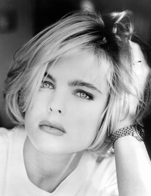 Erika Eleniak pic #239156