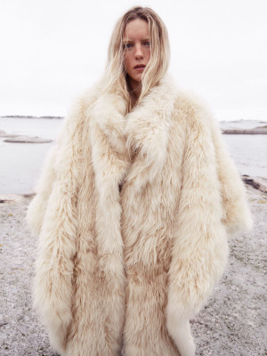 Erika Linder pic #1191933