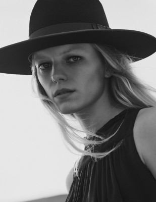 Erika Linder pic #1214805