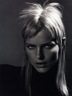 Eva Herzigova pic #3215