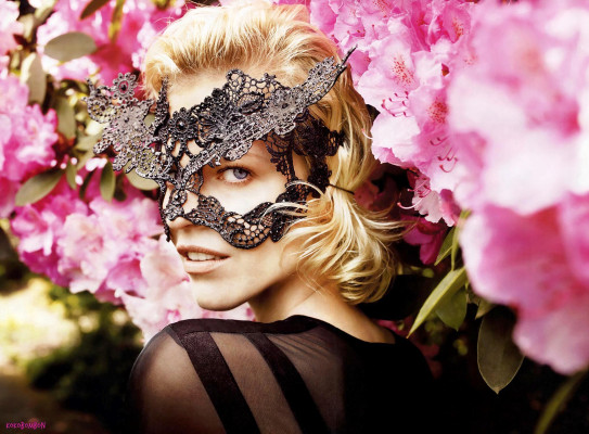 Eva Herzigova pic #304050