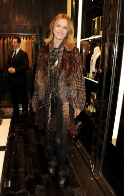 Eva Herzigova pic #406835