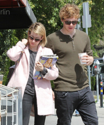 Evan Peters pic #707916