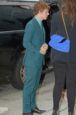 Evan Peters pic #699281