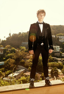 photo 21 in Evan Peters gallery [id714212] 2014-07-03 00:00:00