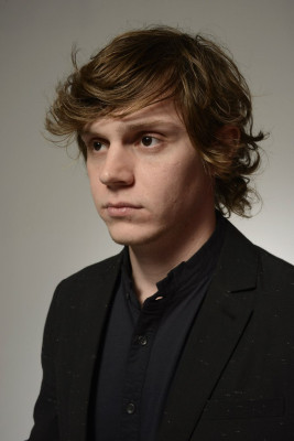 photo 4 in Evan Peters gallery [id711908] 2014-06-26 00:00:00