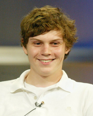 photo 23 in Evan Peters gallery [id703096] 2014-05-29 00:00:00