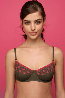 photo 6 in Fernanda Prada gallery [id397892] 2011-08-19 00:00:00
