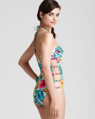 photo 17 in Prada gallery [id434261] 2012-01-11 00:00:00