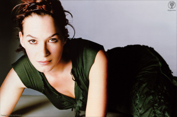photo 3 in Franka Potente gallery [id196561] 2009-11-09 00:00:00