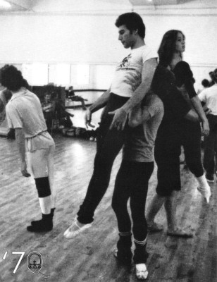 photo 15 in Freddie Mercury gallery [id631972] 2013-09-17 00:00:00