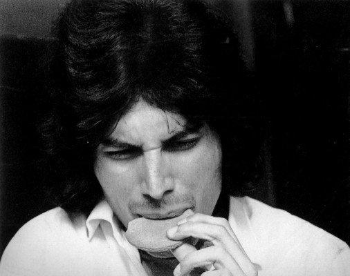 photo 4 in Freddie Mercury gallery [id649939] 2013-11-29 00:00:00