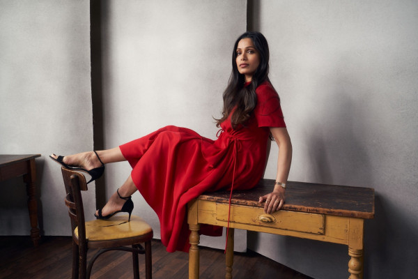 photo 7 in Freida Pinto gallery [id1364085] 2025-01-20 00:00:00