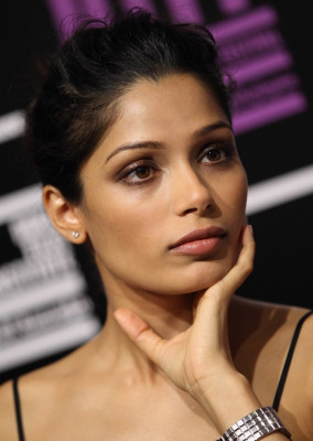 photo 9 in Freida Pinto gallery [id416549] 2011-11-08 00:00:00