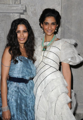 Freida Pinto pic #427950