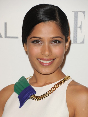 photo 14 in Freida Pinto gallery [id413680] 2011-10-21 00:00:00