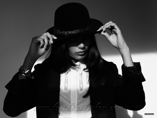 Freida Pinto pic #193609