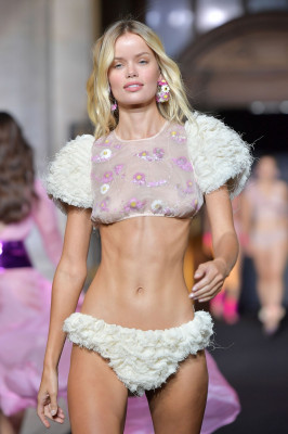 photo 8 in Frida Aasen gallery [id1273281] 2021-10-10 00:00:00
