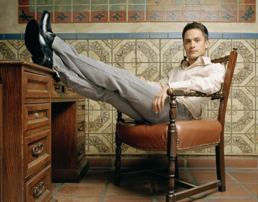 photo 12 in Gael Garcia Bernal gallery [id368440] 2011-04-14 00:00:00