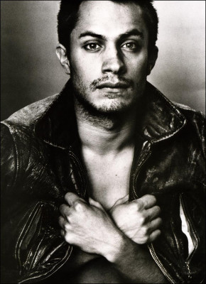 Gael Garcia Bernal pic #74658
