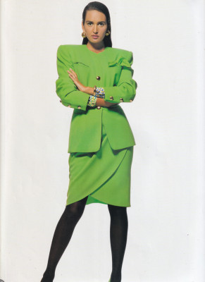 Gail Elliot pic #1378125