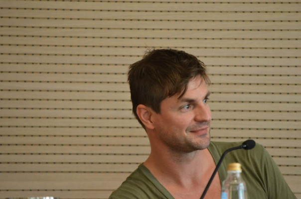 Gale Harold pic #642530