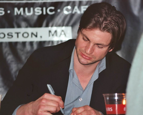 Gale Harold pic #643070