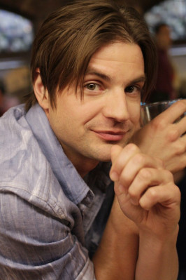 Gale Harold pic #637314