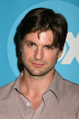 Gale Harold pic #644422