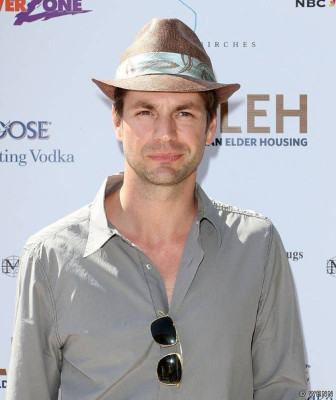 Gale Harold pic #644744