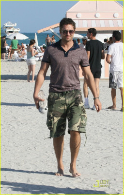 Gerard Butler pic #135985