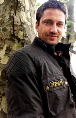 photo 10 in Gerard Butler gallery [id125102] 2009-01-08 00:00:00