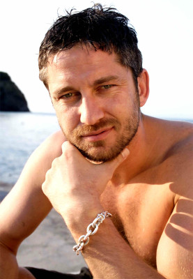 photo 25 in Gerard Butler gallery [id218627] 2009-12-23 00:00:00