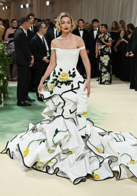 photo 11 in Gigi Hadid gallery [id1352261] 2024-06-17 00:00:00