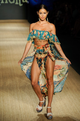 Gigi Paris pic #1155722