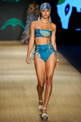 Gigi Paris pic #1155719