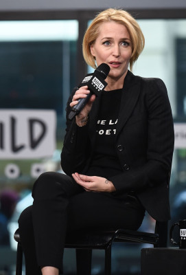 Gillian Anderson pic #925891