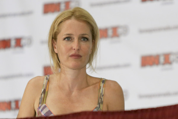 Gillian Anderson pic #534921