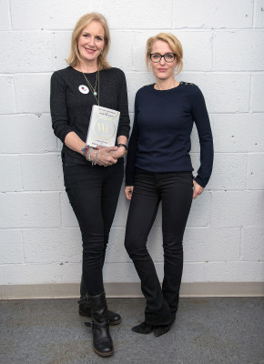 Gillian Anderson pic #925890