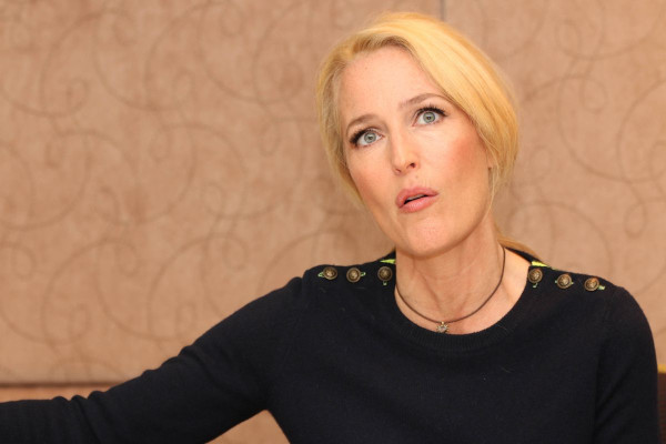 Gillian Anderson pic #931688