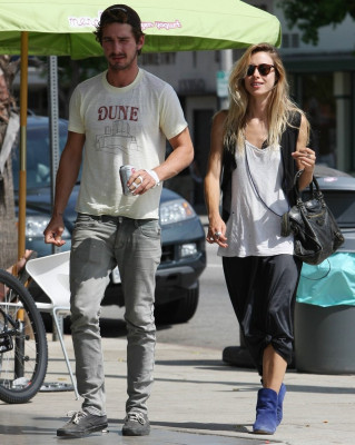 photo 12 in Gillian Zinser gallery [id327746] 2011-01-13 00:00:00