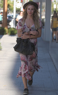 photo 13 in Gillian Zinser gallery [id327745] 2011-01-13 00:00:00