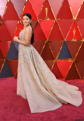 Gina Rodriguez pic #1017111