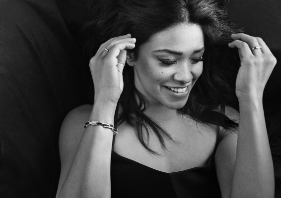 Gina Rodriguez pic #859006