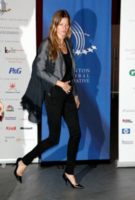 photo 4 in Gisele Bundchen gallery [id139629] 2009-03-17 00:00:00