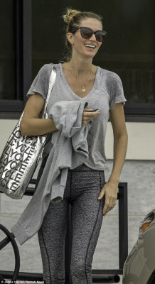 Gisele Bundchen pic #799291