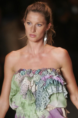 photo 28 in Gisele gallery [id379243] 2011-05-18 00:00:00