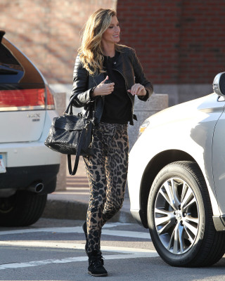 Gisele Bundchen pic #696597