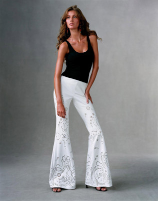 photo 6 in Gisele Bundchen gallery [id308020] 2010-11-23 00:00:00
